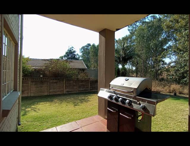 3 BEDROOM HOUSE FOR SALE IN MORELETA PARK